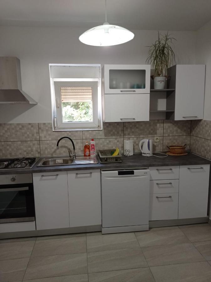 Apartament Apartman Vesna Pag Pag Town Zewnętrze zdjęcie